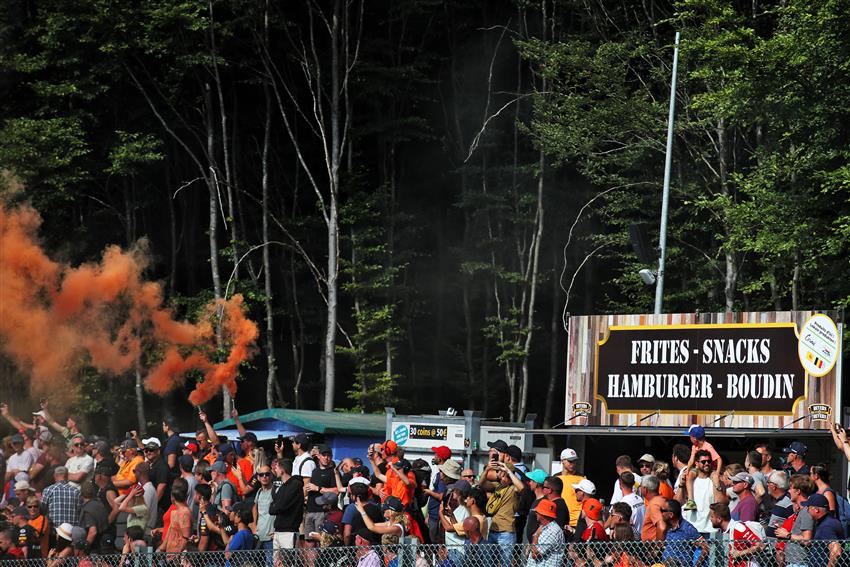 Belgium fans in the woods